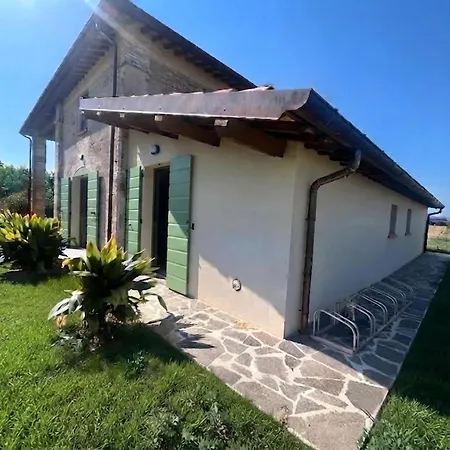 Lägenhet Casenelfienile Faenza